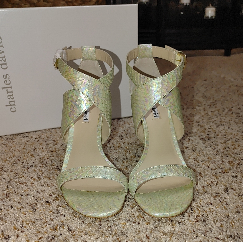 CHARLES DAVID ICON MINT SNAKE SANDAL 7.5 - Picture 4 of 12